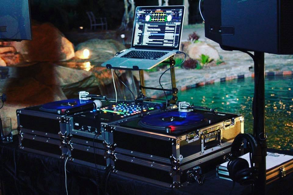 How to Tell You Hired the Perfect DJ