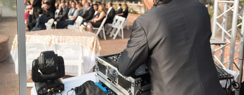 Famous DJ Agency - experienced wedding dj Famous DJ Agency - experienced wedding dj