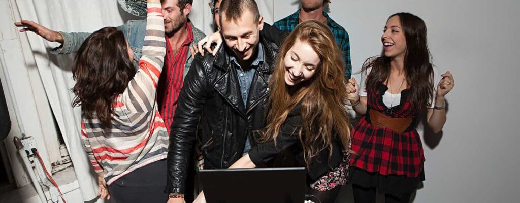 Famous DJ Agency - Social Famous DJ Agency - Social