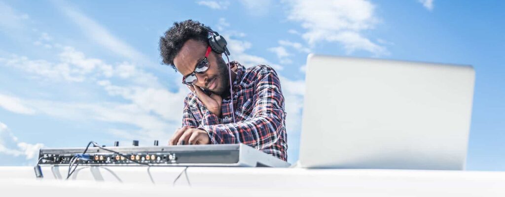 Famous DJ Agency - DJs Should Start a YouTube Channel Famous DJ Agency - DJs Should Start a YouTube Channel