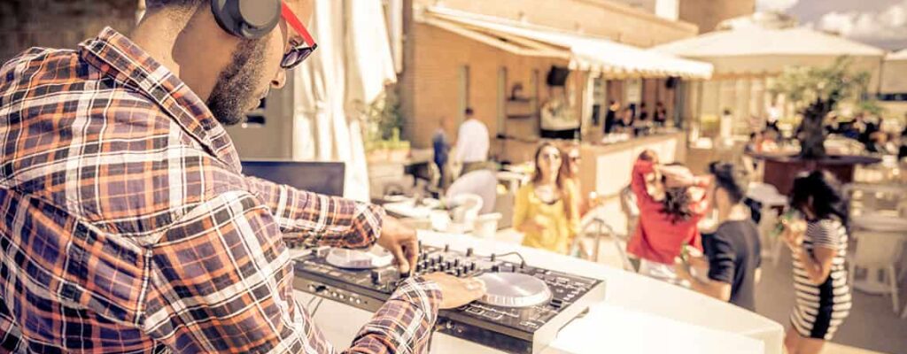 Famous DJ Agency - Why Your DJ Should Have a Solid Online Presence Famous DJ Agency - Why Your DJ Should Have a Solid Online Presence