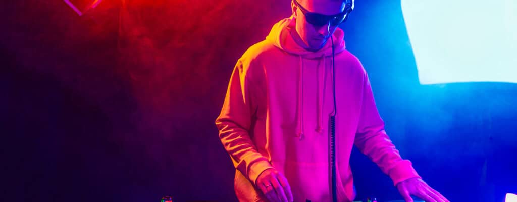Famous DJ Agency - DJ Branding Importance Famous DJ Agency - DJ Branding Importance